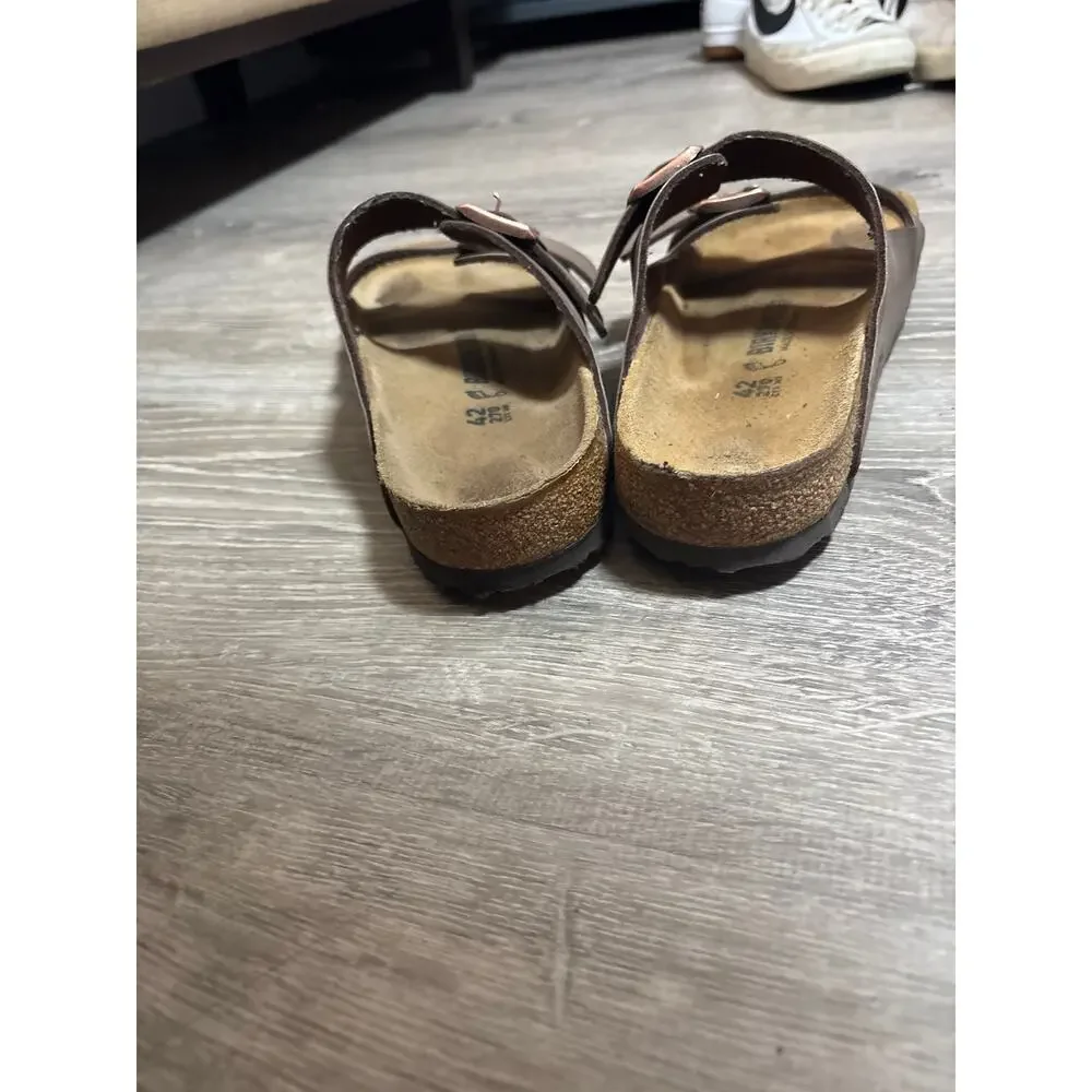 Birkenstock 42 brown sandal men’s 42 (US 8.9-9 men’s)
